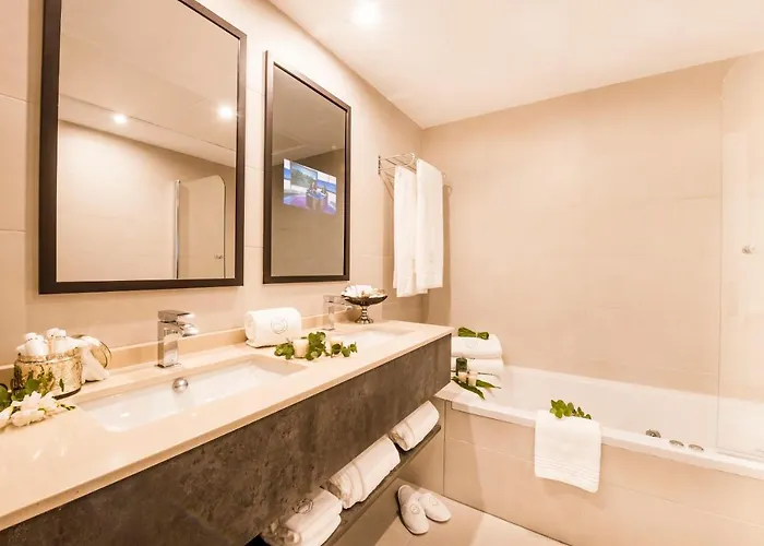 Wyndham Residences Costa Del Sol Apartmanhotel 3*